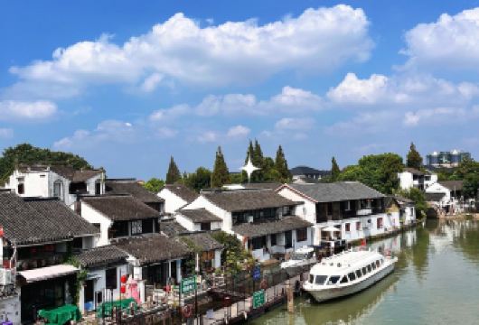 上海英文团一日游-城隍庙豫园朱家角外滩含票导游英文讲解巴士【全程省心，把力气留给看风景】