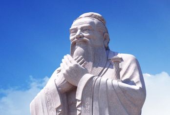 北京孔庙国子监10人团含票【不满意*全额退】2H私家导游讲解【[精品10人小团]拒绝人山人海，精品团让您尽享旅行的宁静和惬意】