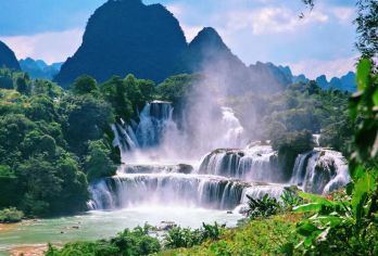 广西德天跨国瀑布景区+明仕一日游【含德天接驳车+明仕竹筏】【行程安排合理透明，无套路，无购物店或隐形店，真正纯玩品质；】
