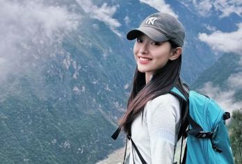 中虎跳峡徒步+真纯玩小团+甄选网红打卡美景【[甄选景点]专业徒步线路，解锁人生新体验】