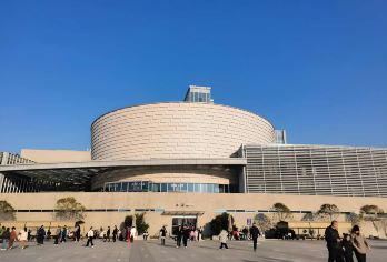 景德镇中国陶瓷博物馆【代预约入园+人工讲解】【打卡网红“无语佛”、“鸡哔你”瓷都旅游官方运营，不满意全退！】