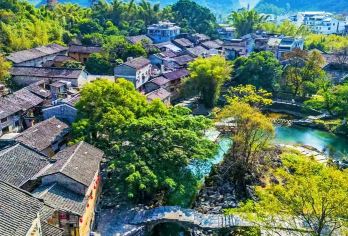 贺州黄姚古镇+玉石林一日游（私家团）【玉石成林，中国汉白玉地质奇观。千年岭南古镇，梦境家园】