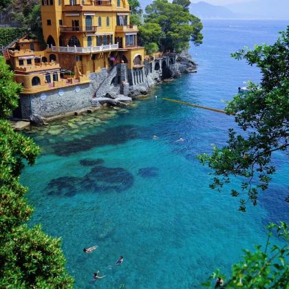 意大利米兰往返热那亚市区+帕维亚+萨沃纳+-瓦拉泽-包车精选