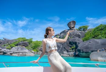 泰国普吉岛斯米兰群岛出海一日游浮潜once万斯号游艇4岛游【美食集结，补充元气继续嗨 一日三餐/全包 自助早餐+海岛午餐+下午茶&晚】