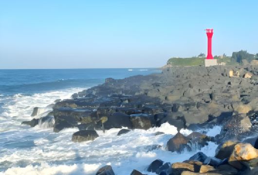 湛江硇洲岛纯玩一日游【灯塔+那晏黑石滩+海龟城+第一长滩】【双海岛游玩——东海岛龙海天+硇洲岛火山岩】
