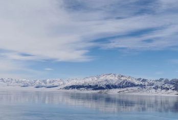 新疆赛里木湖+赛里木湖点将台一日游【直通景区，环湖游览】【[景区景点]直通景区，环湖游览赛里木湖】
