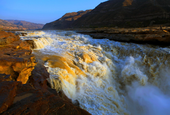 陕西壶口瀑布一日游【可选vip免排队/头等舱/肯德基早餐】【[可选vip通道-免排队]无需换乘景交车/无需排队 /32座头等舱车/赠肯德基早/景区内高标准餐厅】