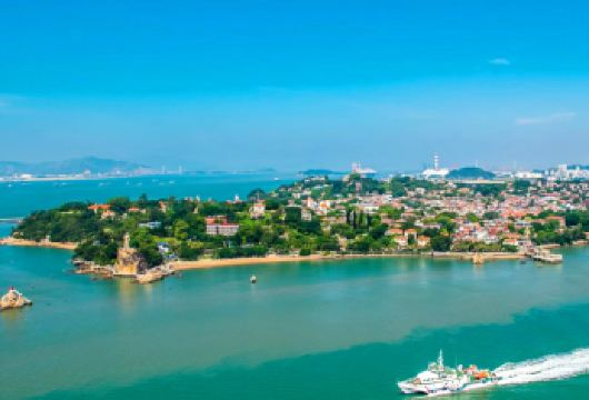 【9人纯玩团|赠旅拍】鼓浪屿吉时船票+菽庄花园+日光岩一日游【[拒绝套路]真纯玩无购物，拒绝套路+点，无二次收费，选择我们让您放心出行。】