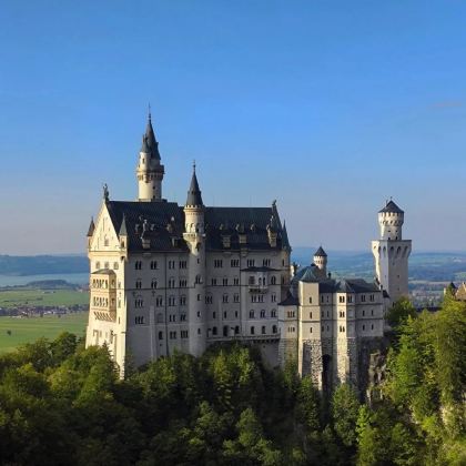 德国慕尼黑往返新天鹅堡高天鹅堡-阿尔卑斯湖上阿莫高-包车精选