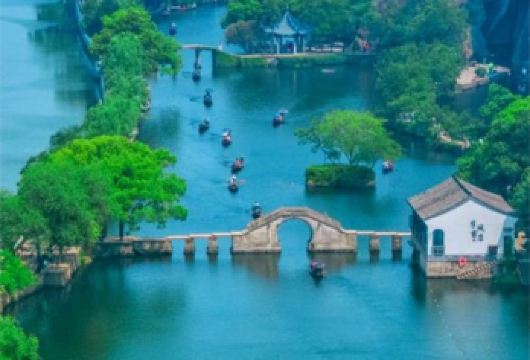 【包车游】绍兴东湖+鲁迅故里+沈园+安昌古镇一日游【[私人订制]睡醒再出发，市内套餐任您选择，一日游，专车服务。】