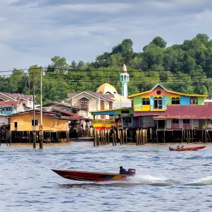 一日逛遍文莱：从黄金清真寺到水上威尼斯（游轮港口/机场接送）