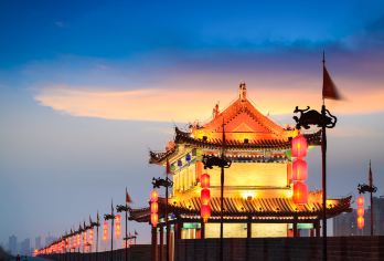 西安城墙半日游【含门票/真正纯玩/深度趣味讲解/多场次可选】【[本地旅行社.服务保障]西安博物院、西安城墙、西安碑林、大雁塔景区都可提供讲解服务，详情可咨询客服！】