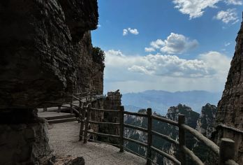 特惠保定白石山世界地质公园一日游【多套餐可选】【雄、奇、险、秀、幻，在景区内游览会让人感觉到风景美如画，人在画中游。】