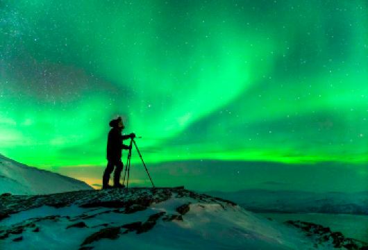 阿比斯库：夜访 STF 极光天空站追极光【乘坐缆车，登上Nuolja山，享受海拔900米的景致，仿佛置身于永恒与无限之间；】