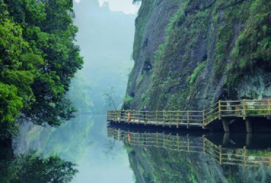 泰宁一日游大金湖+甘露岩寺+九龙潭（含竹筏漂流）【泰宁县城接送、轻奢小团、深呼吸体验气势磅礴的自然景观、感受闽北人文情怀】