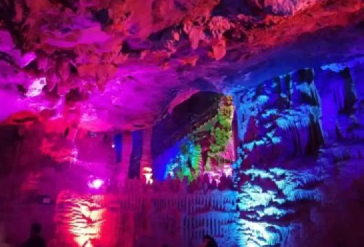 柞水溶洞+终南山寨拼车一日游【溶洞奇绝，山寨韵长】【西安市三环内上门接送、小车舒适出行、2-8精品小团、当天往返】