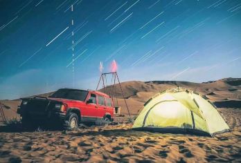 沙漠与泉水共存的美景l煌鸣沙山沙漠露营基地+鸣沙山月牙泉【热门景点，10小时VIP小团服务】