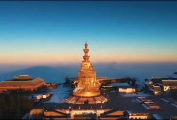 四川成都峨眉山一日游纯玩【2-8人精品团+深度漫游峨眉山】【[畅游精华景点 ]峨眉山金顶祈福.漫步云端丨超长时间.深度游玩】