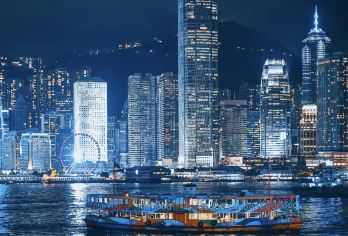 香港一日游【维多利亚港+太平山顶+天星小轮+星光大道】含午餐【赠流量卡+可升级含2餐，多地出发+多行程搭配】