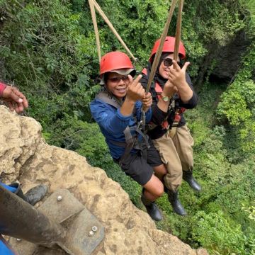 日惹一日游：Jomblang 洞穴探索和趣味冒险