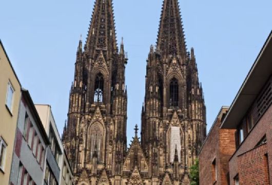 德国科隆大教堂+莱茵河畔老街一日游【10H包车+免费定制】【尊享一对一高端行程定制，豪华包车专属礼遇，专业旅行顾问24小时恭候垂询。】