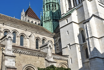 英国花园-阿里亚纳博物馆-百达翡丽博物馆-圣皮埃尔-日内瓦湖【坐拥湖光山色，自然风景与艺术人文交融的世界钟表之都，比称作瑞士舒适美丽的城市】