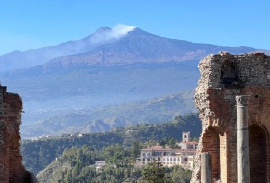意大利卡塔尼亚-市区网红景点-圣阿加塔大教堂等-包车-精选【专属客服和本地中文司机，一家一团包车】