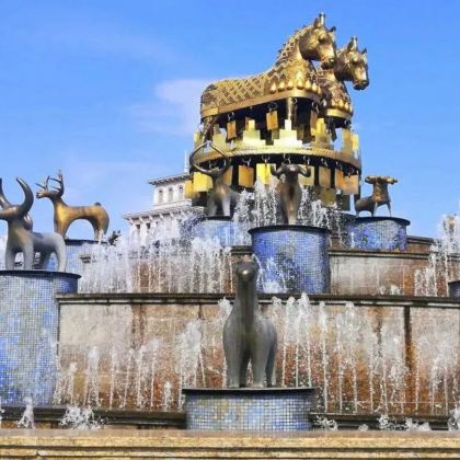 科尔基斯喷泉+库塔伊西国立历史博物馆+格鲁吉亚体育博物馆包车