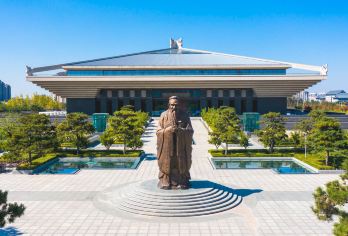 济宁孔子博物馆【猩咖说|含门票|私团|1.5H深度讲解】【[独立成团]一单一团，享受私家小团，一对一服务听得清看得懂】