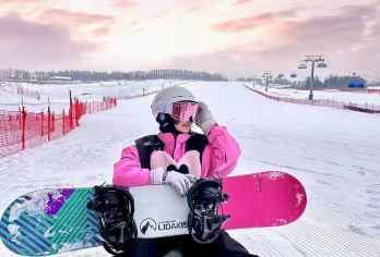 亚布力滑雪+中国雪乡一日游【VIP通道·6人团】【6人尊享小团，一日尽享雪乡、亚布力 壮丽林海雪原风光，纯玩团。】