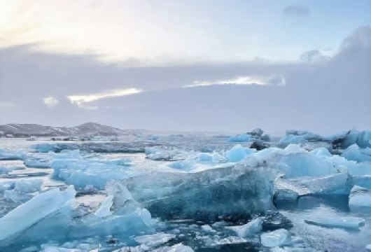 冰岛雷克雅未克黄金圈+极光+蓝冰洞徒步【专业包车+咨询定制】【专属私密，一家一团，尽享自在旅途。】