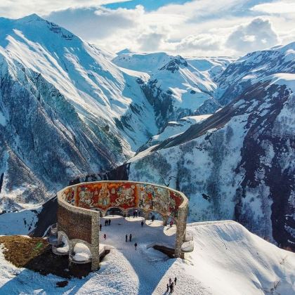 格鲁吉亚第比利斯古道里滑雪场包车一日游