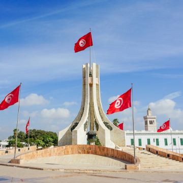 【中文司机包车游】突尼斯城+迦太基古城遗址+巴尔多国家博物馆