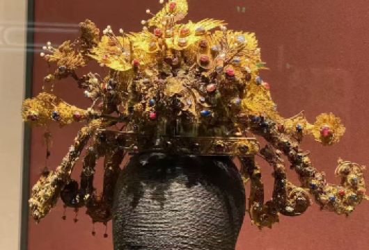 贵州省博物馆一日游~15人小团+大V讲师+含门票预约【[关于讲解]大V说签约讲师，5年以上博物馆讲解经验，中高级专业讲解团队，高品质讲解质量】