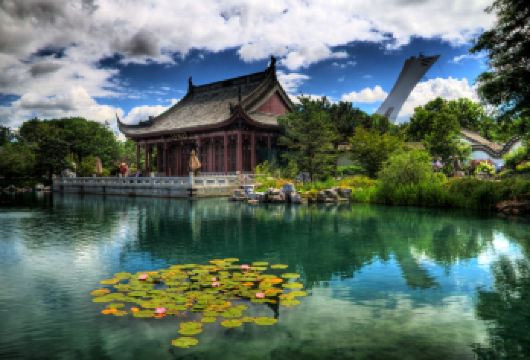 加拿大蒙特利尔植物园+皇家山公园+蒙特利尔地下城市一日游【打卡中世纪古建筑】