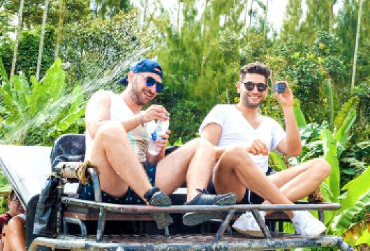 苏梅岛一日游【越野车环岛丨全岛观光丨可选亲近大象或皮划艇】【套餐一：网红悬崖餐厅the roof，点上一杯饮料眺望苏梅岛的美丽海景】