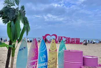 青岛出发威海华夏城+搁浅货轮布鲁维斯+幸福门一日游可英文服务【可提供英文及小语种导游服务-往返接送-可选导游-可代订门票】