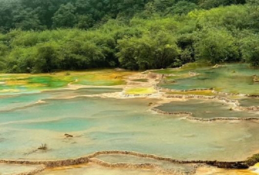 九寨沟-黄龙-松潘高铁站 小车出行 拼车&包车多种可选【豪华小车｜多个时间可选｜酒店上门接｜性价比之选】