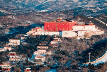 承德普陀宗乘之庙+须弥福寿半日游【含门票+可升级私人讲解】【[深度讲解]清史说说，承德优质导游深度讲解，听讲解，探承德历史】