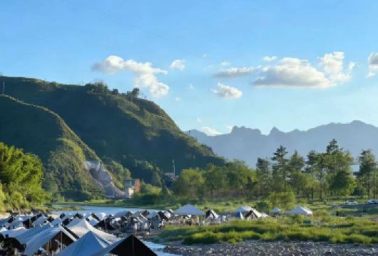 楠溪江一日游·过路摊+石桅岩+岭上人家+龙湾潭·不含门票【行程自由无束缚，深度玩转不留遗憾。】