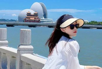 珠海一日活动+蓝海豚岛+澳门环岛游+圆明新园+日月贝|可选小团【[精华景点]珠海全景观光一日游，可升级，无需通行证和签注即可环游澳门，开启海上澳门观光之旅。】