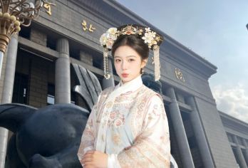 河北博物院半日游【1.5H/3H讲解+含门票+含耳麦】【[精致小团]15人精品小团，含门票含防蹭听耳麦，人少不拥挤】