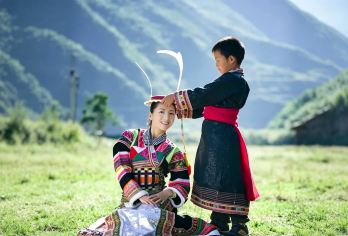 陇南文县天池+白马藏寨+白马盛典1日游【逛千年藏寨·赏品质盛宴·观白马盛典赠文县天池门票】