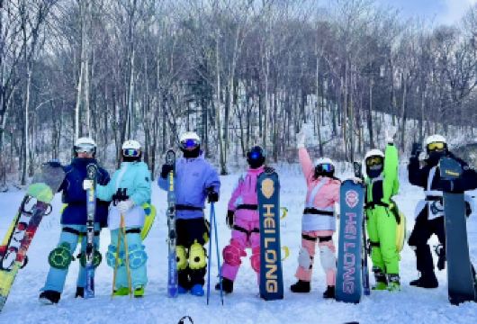 亚布力滑雪+世界第一滑道+驯鹿部落+森林小火车+西站接【[无忧出行]纯玩无购，亚布力西站免费接，一站式直达，游玩时间充足，畅玩滑雪3小时】