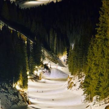 【夜滑欢乐谷·打卡网红雪道+单/双雪板+雪鞋】丝绸之路