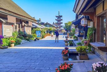 无锡：拈花湾+梅园+南长街 | 包车日游【中英俄法德西】#【无锡市区内上门接送】