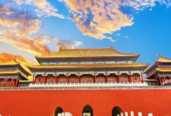 北京故宫博物院一日游【含故宫门票+耳麦+资深导游深度讲解】【[品质保证]聆听故宫故事，精选从业导游，带您参观故宫博物院。】