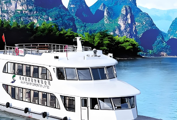 桂林阳朔+漓江四星游船+遇龙河竹筏漂流+十里画廊一日游【[漓江四星游船]杨堤码头-草坪或草坪--杨堤码头：豪华内饰、船上配备讲解员、360°甲板观赏】