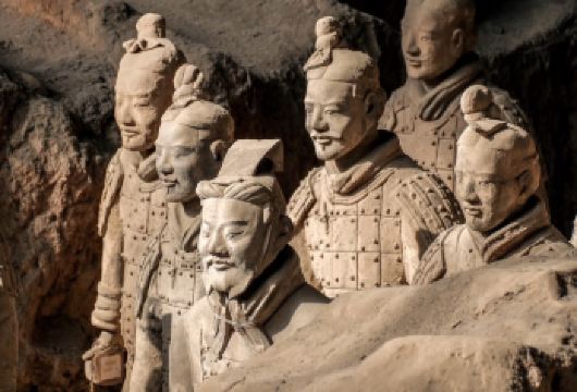 兵马俑华清宫VIP一日游：纯玩 上门接 优质讲解 赠送午餐【全程无忧，纯玩到底。上门接+纯玩+含午餐耳麦，您只需沉浸游玩，其余我们安排妥当。】