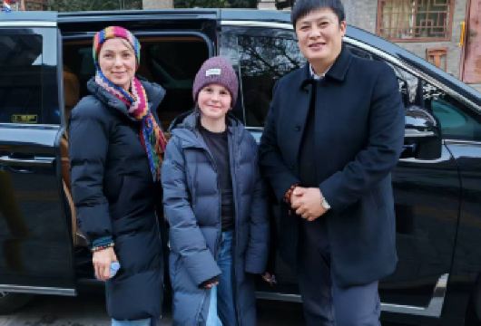 轻奢电动商务车私享小团-兵马俑华清宫一日游【资深导游全程深度精讲，不管商务人士还是亲子家庭都能享受私密、专业、深度的文化解读，高效获取精华】